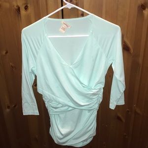 Aqua 3/4 Length Shirt size Small